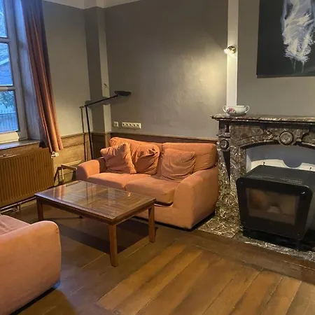 La Diligence 雅尔莱